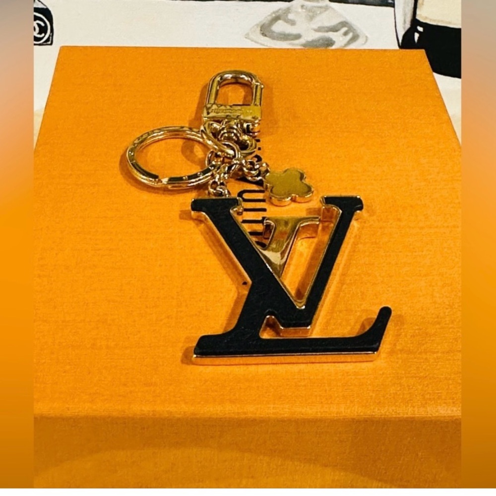 Louis Vuitton Port Cles Facet Bag Charm Keyring M63080 with Box EUC - Picture 6 of 6
